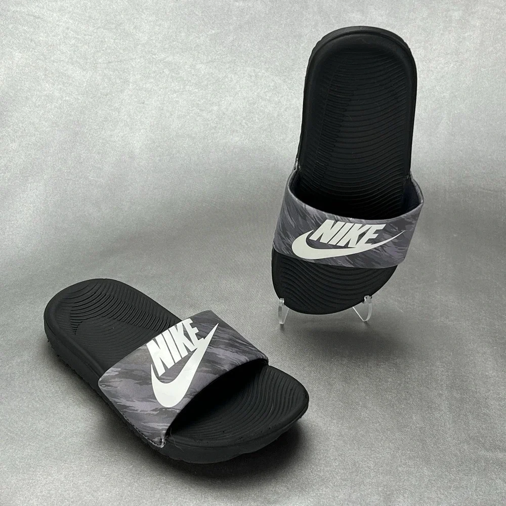 Nike Boys Size 11C Kawa SE Black/Pure Platinum Slide Sandals (GS/PS) Pool Beach